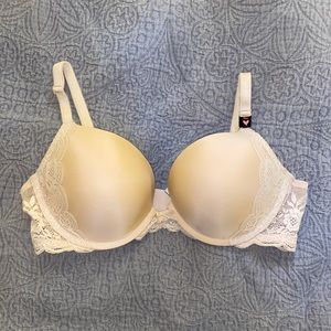 Victoria’s Secret Dream Angels Push Up Bra 36C NWT